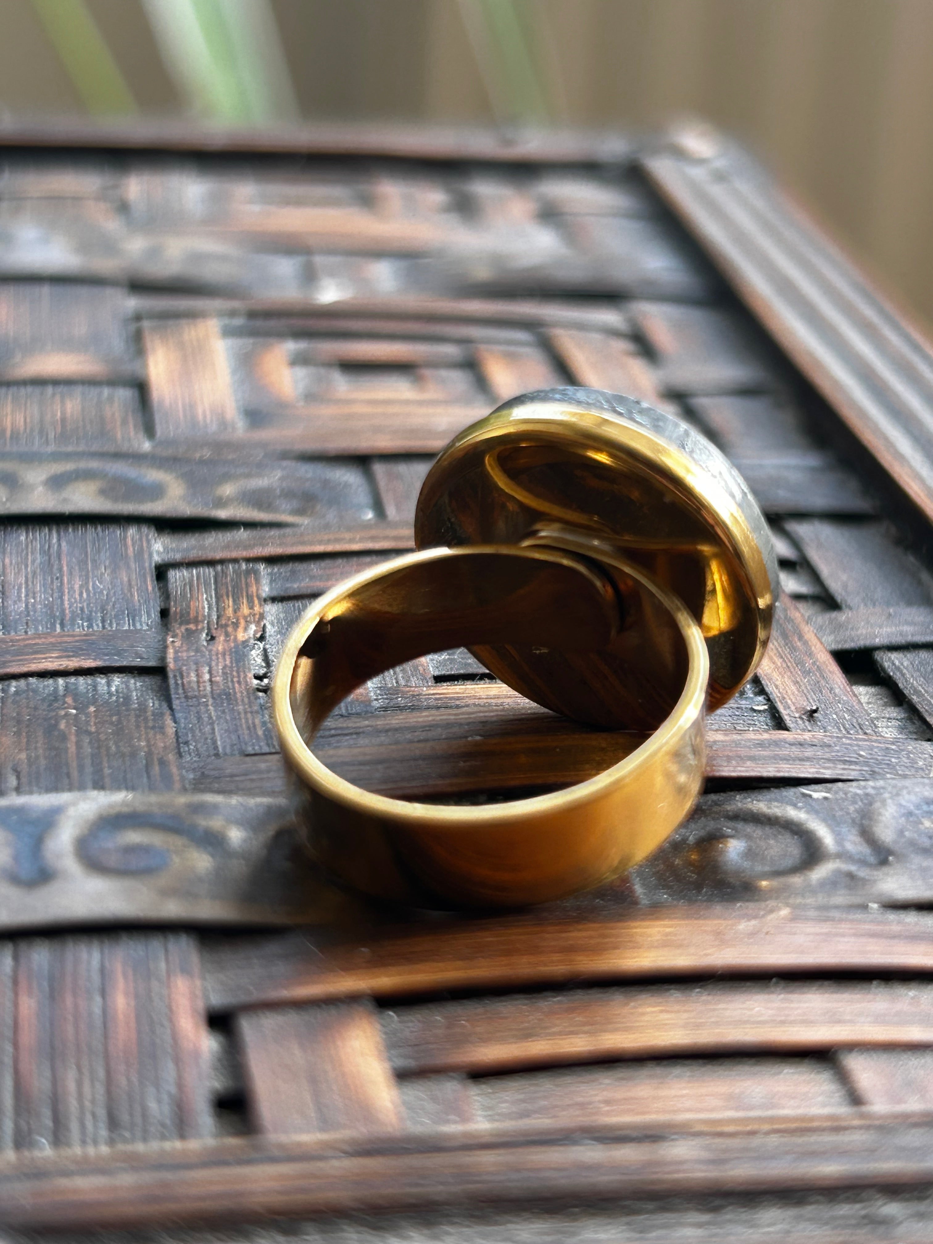 Maligano Jasper on Gold Plate