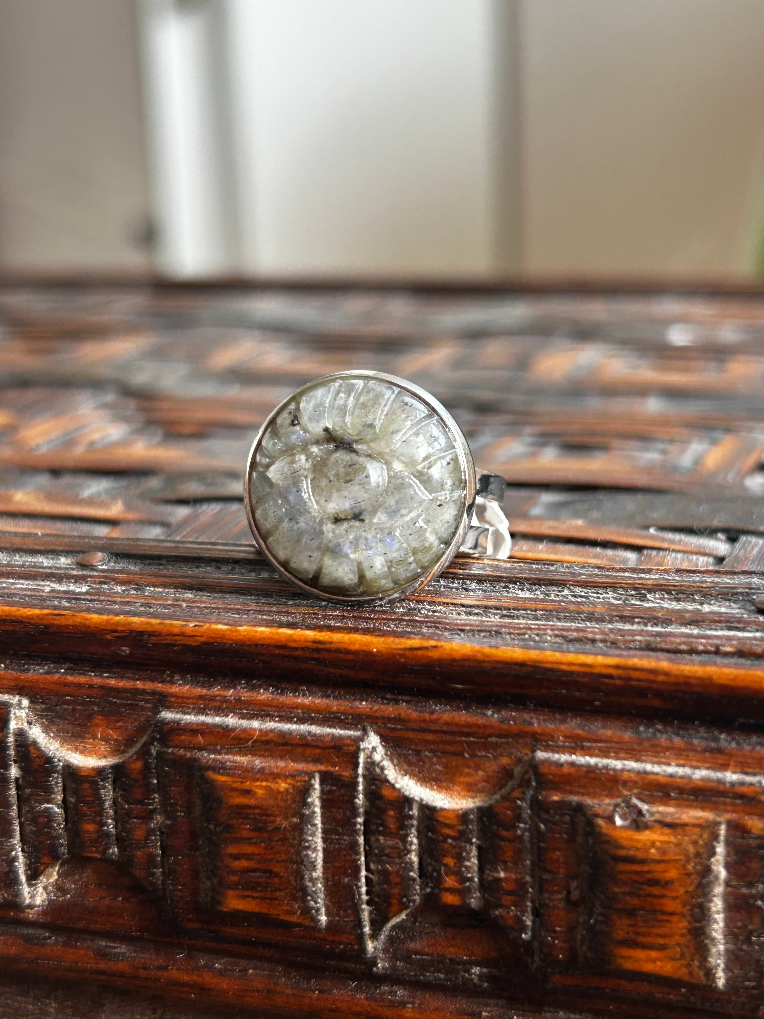 Rainbow Labradorite Carved Eye Ring on Rhodium